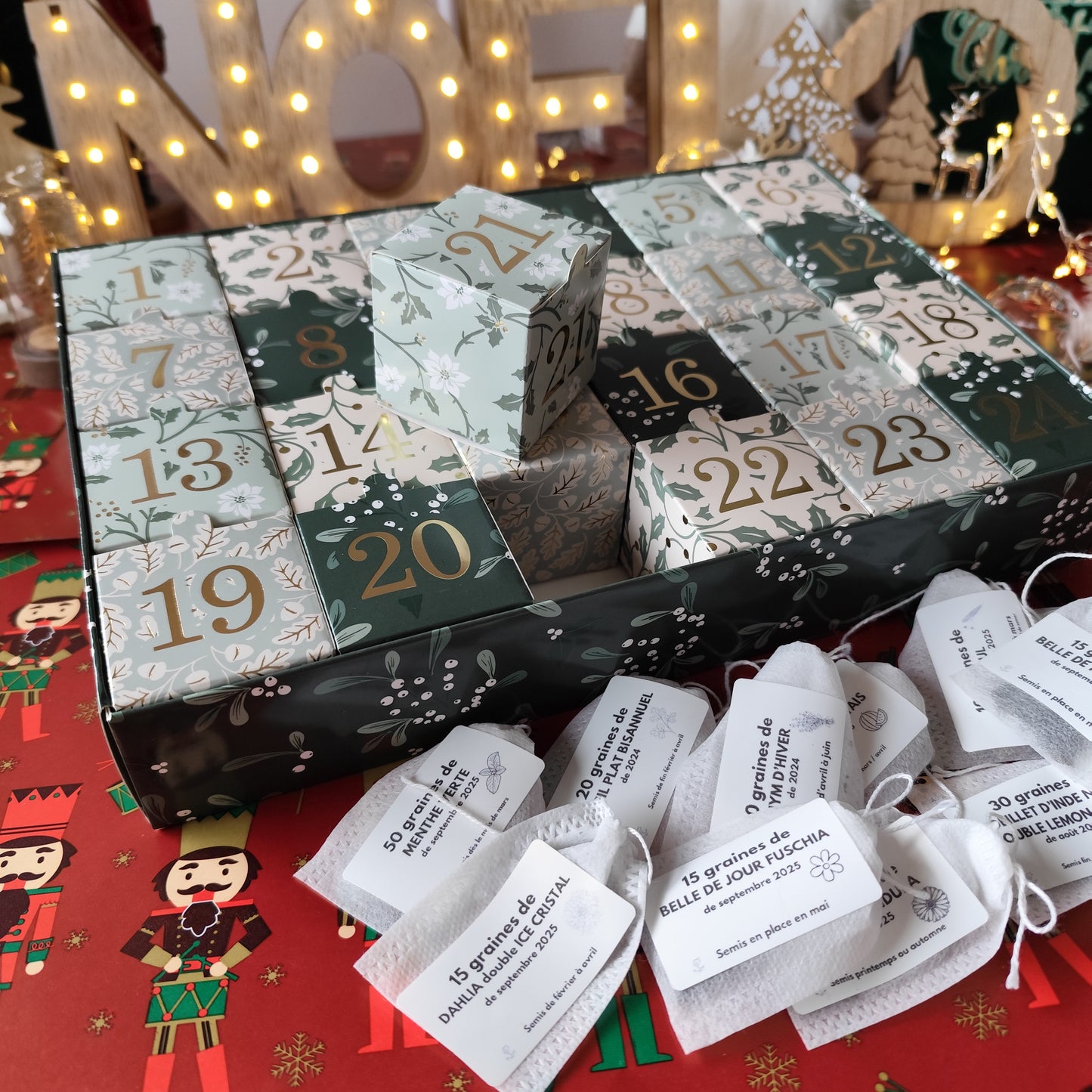 Calendrier de l’avent pour amoureux du jardin 24 variétés de graines de légumes, fleurs et aromatiques à semer.