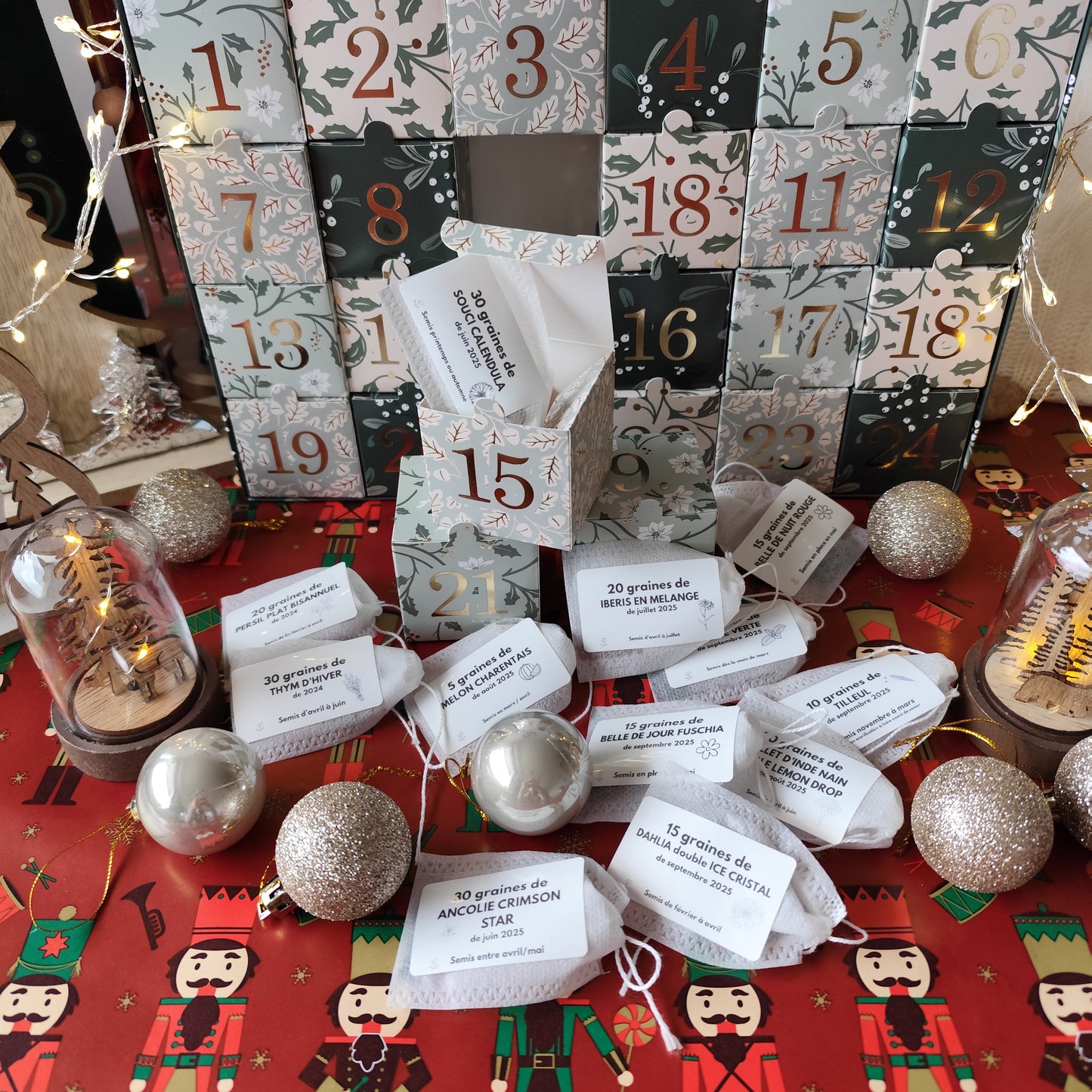 Calendrier de l’avent pour amoureux du jardin 24 variétés de graines de légumes, fleurs et aromatiques à semer.